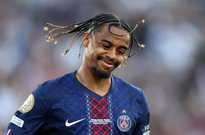 Transfer: Arsenal suffer Barcola blow as Chelsea consider selling all strikers except one