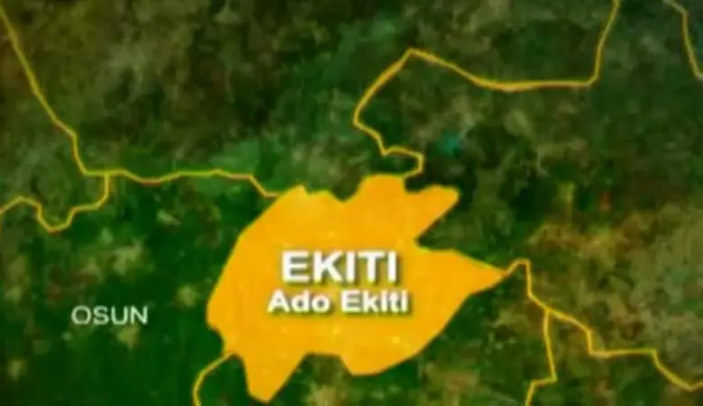 Tension in Ekiti as angry youths set police station on fire after community member’s death 