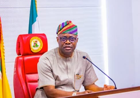 FG Sidelines Oyo Gov In Road Flag-Off Event, Govt Reacts