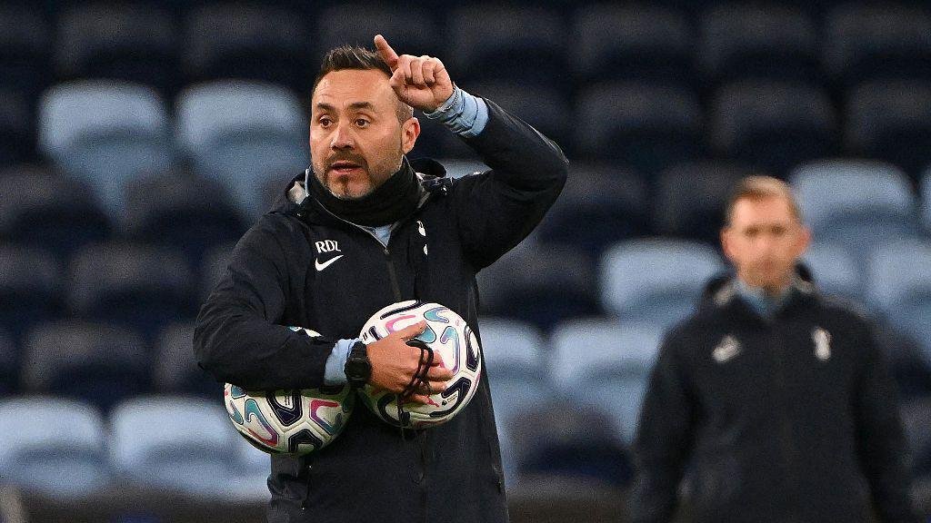 De Zerbi Bans Spurs Players From Using Mobile Phones During Training